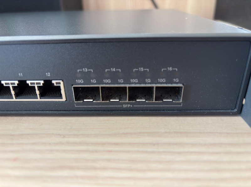 Switch TP-Link T1700X-16TS 12-port