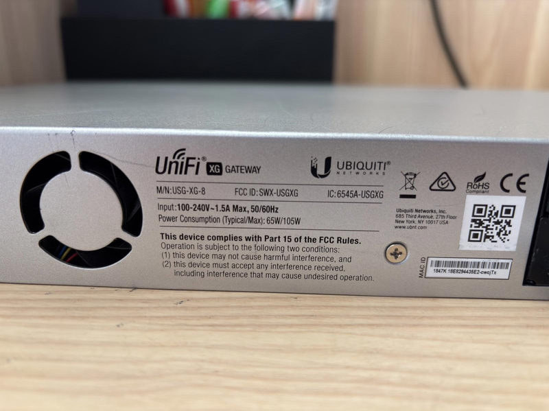 Gateway Ubiquiti USG-XG-8