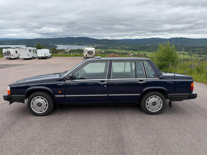 Veteranbil Volvo 744-883 GL/E-PKT -1989 | 8100 mil