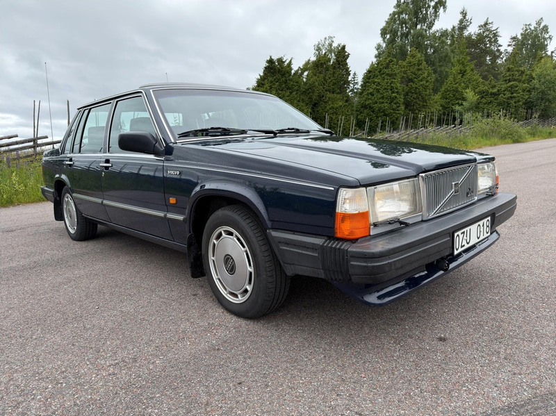 Veteranbil Volvo 744-883 GL/E-PKT -1989 | 8100 mil