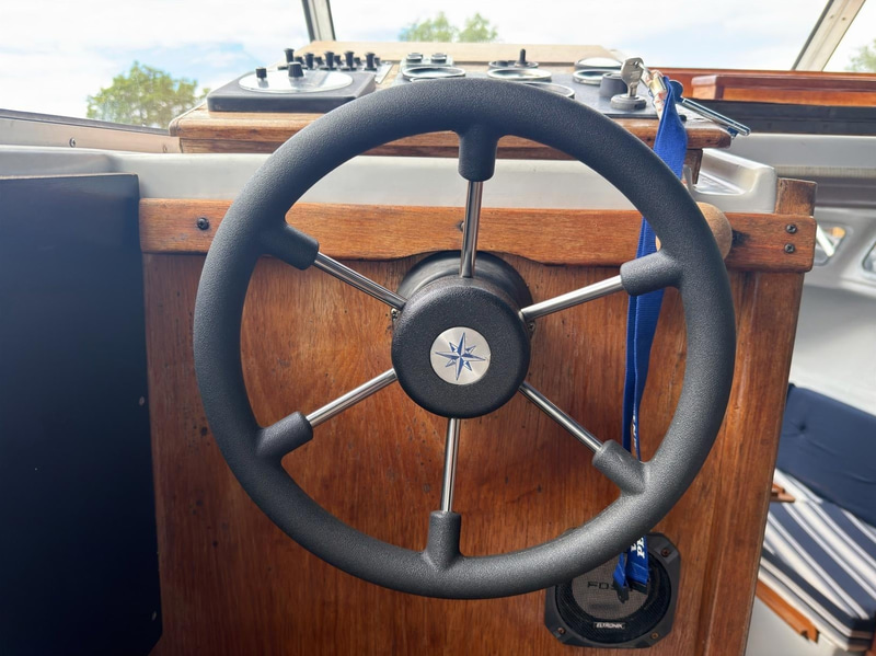 Motorbåt Nimbus 800 Turbo – Volvo Penta AQD40A | Trailer ingår | 1981