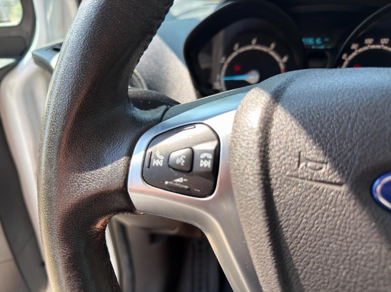 Ford Transit Courier 1.0T EcoBoost (100 hp)-2018