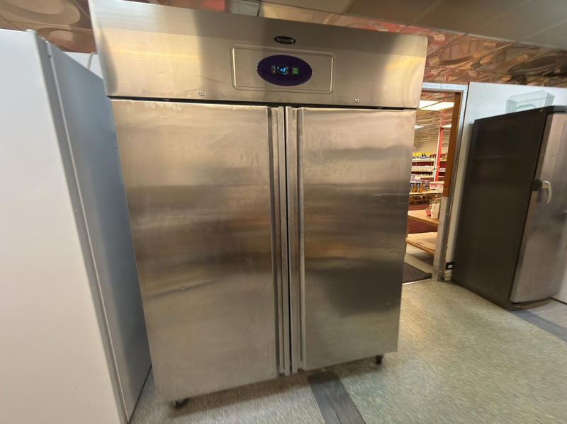 Frysskåp Tefcold RK1420