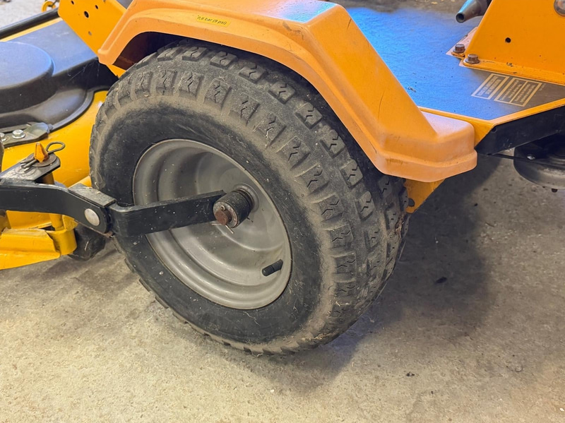 Ride-on lawn mower, Stiga Park P401