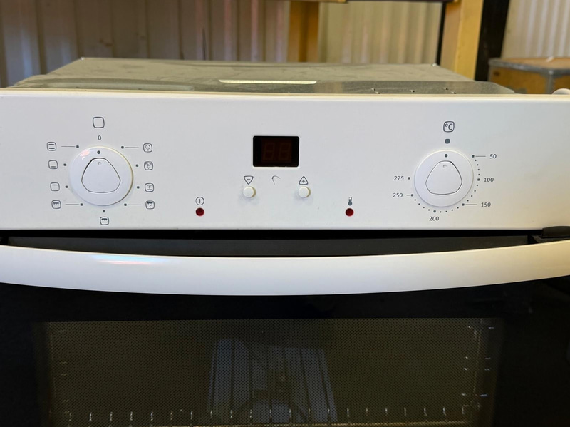 Ugn Electrolux EOB5647V, 3,5 kW