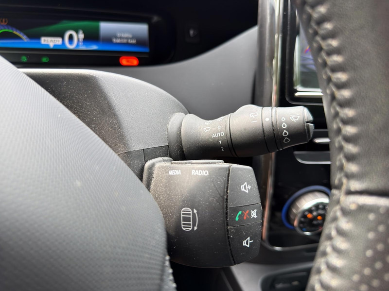 iRenault Zoe 41kWh R90 (92 hp) -2018