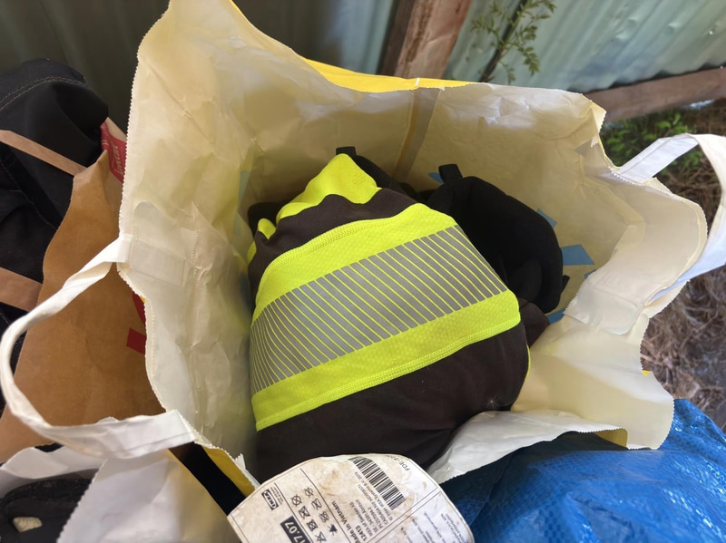 3 st. pallar blandat inklusive Makita och DeWalt
