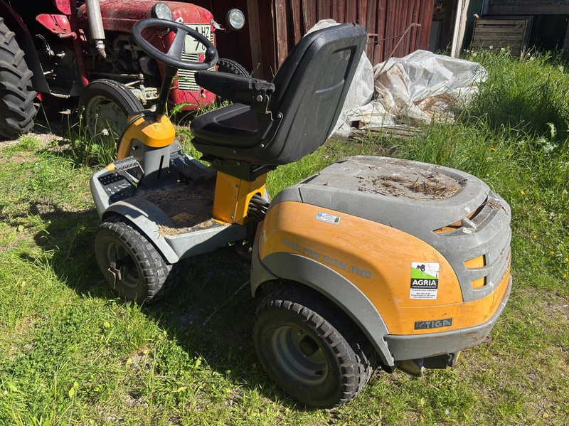 Stiga Park Pro Svan 4WD utan klippaggregat Rep.objekt