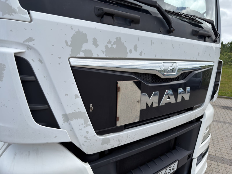 Tractor unit MAN TGX 28.480 6X2-2 -2016