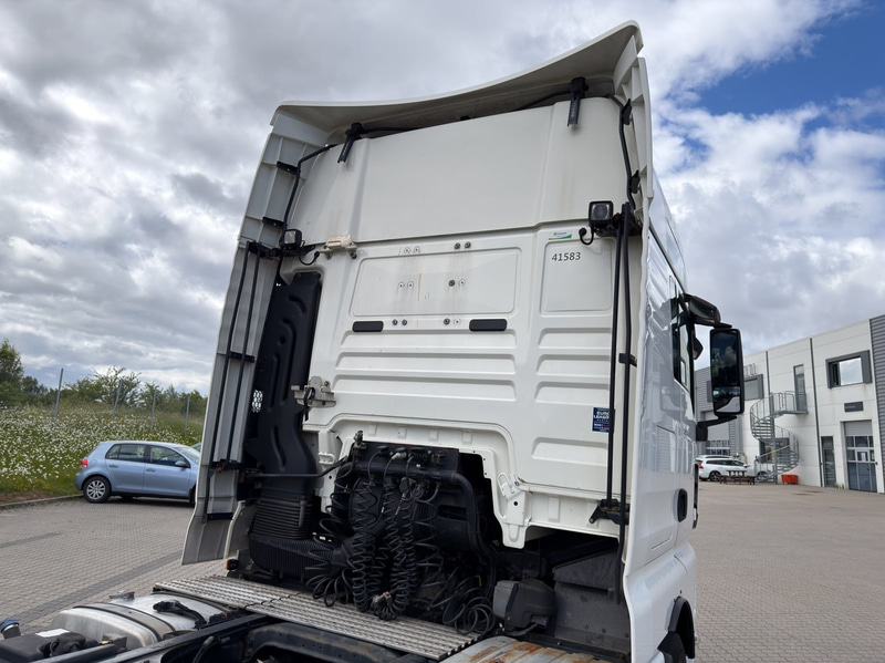 Tractor unit MAN TGX 28.480 6X2-2 -2016