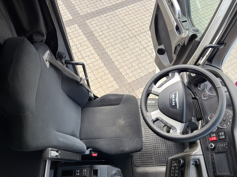 Tractor unit MAN TGX 28.480 6X2-2 -2016