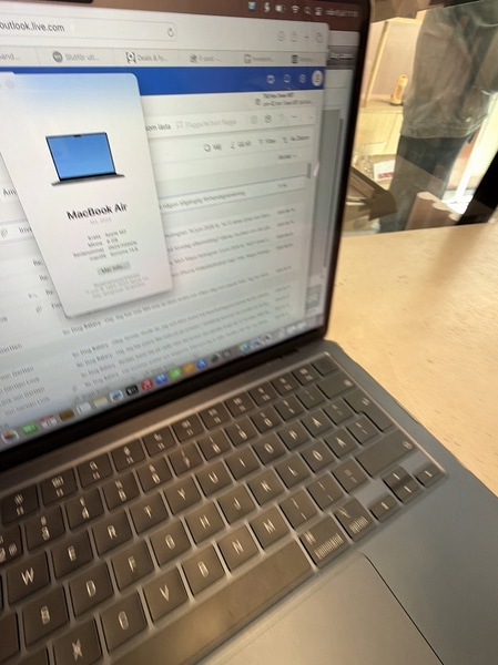 Apple MacBook Air M2, 2022
