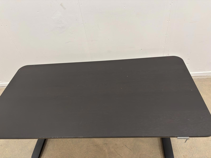 Höj- och sänkbart Skrivbord  Ikea Bekat