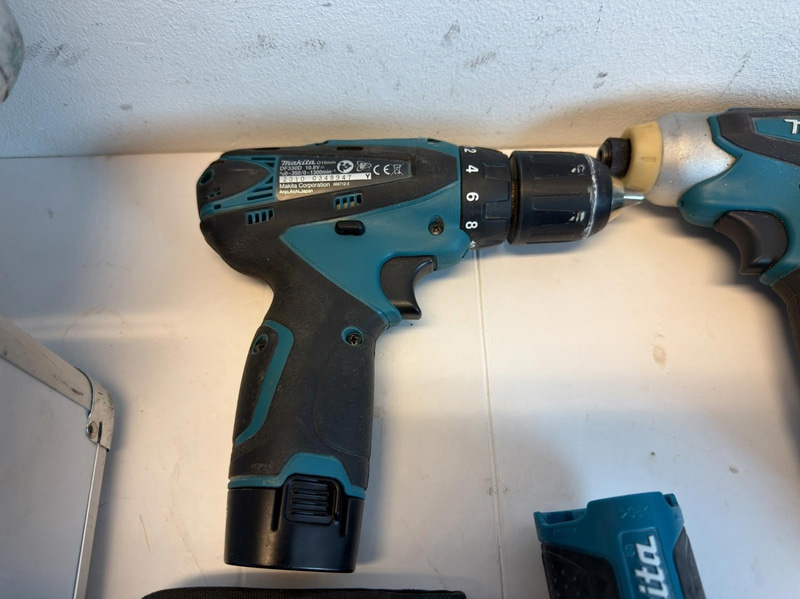 2 st Makita skruvdragare, cirkelsåg m.m.