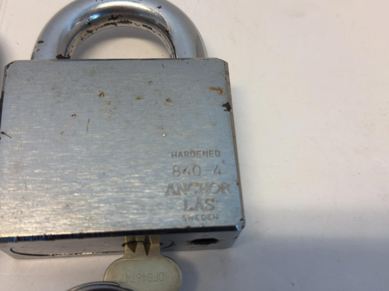 5 padlocks