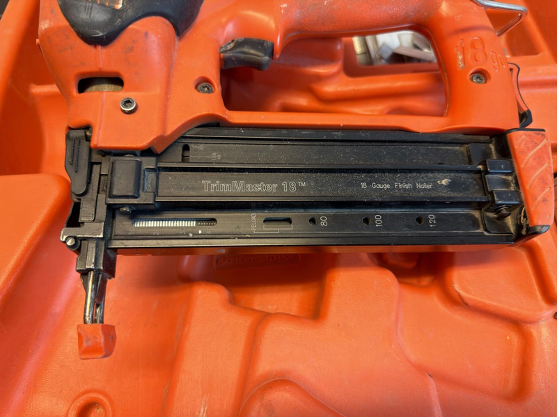 Paslode IM50 F18 Nail Gun