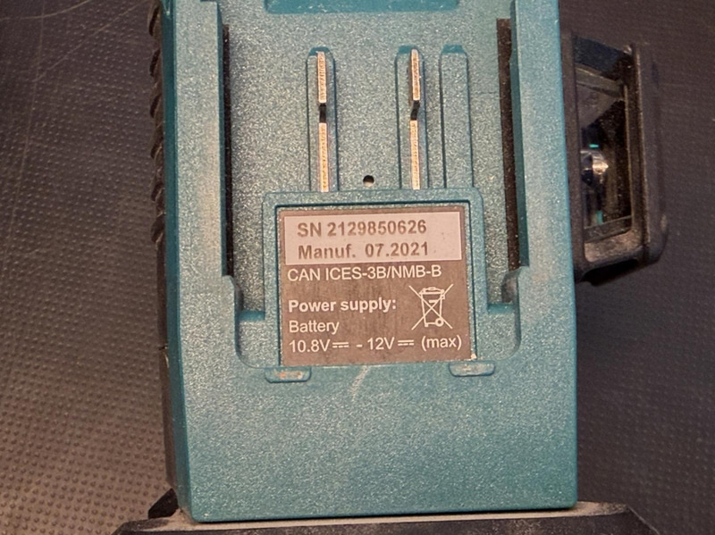 Makita Cross-Line Laser, 2021, Battery-Powered