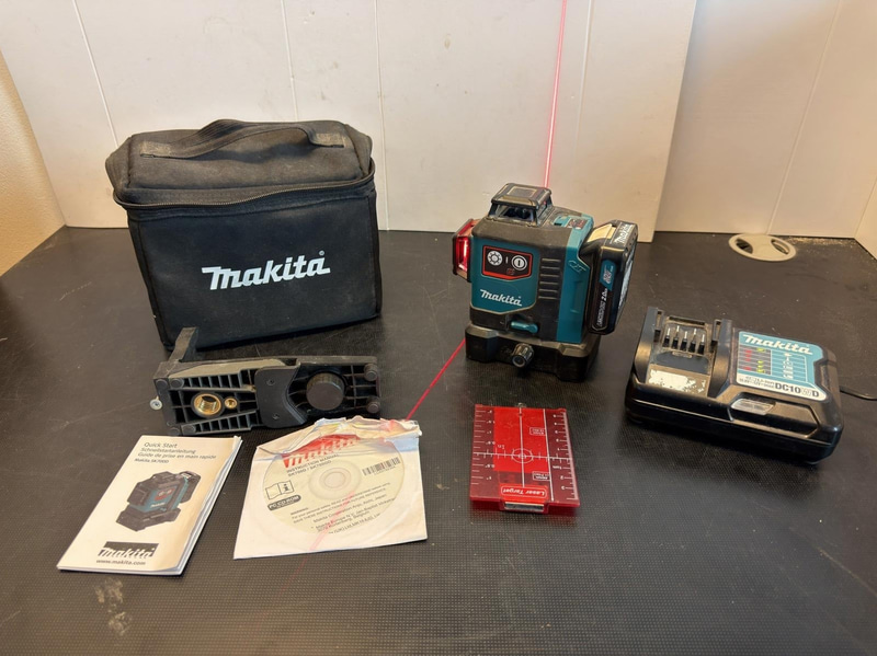 Makita Cross-Line Laser, 2021, Battery-Powered