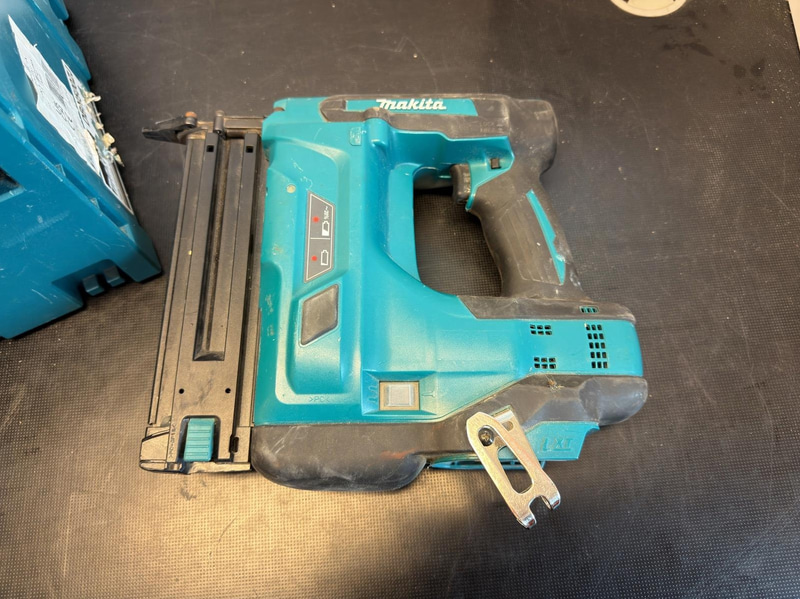 Spikpistol Makita DBN500ZJ, 18V LXT