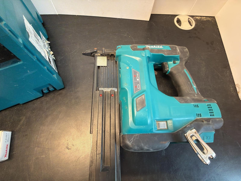 Spikpistol Makita DBN500ZJ, 18V LXT