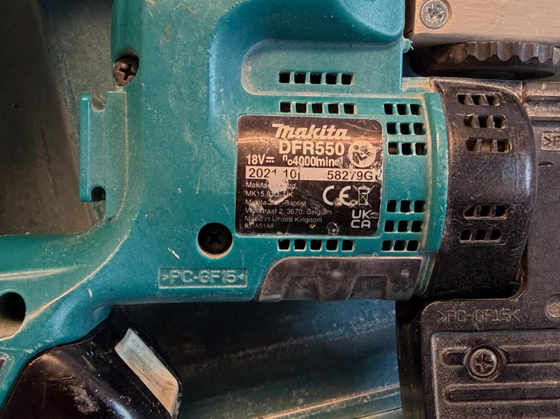 Auto-Feed Screwdriver Makita DFR550, 18 V