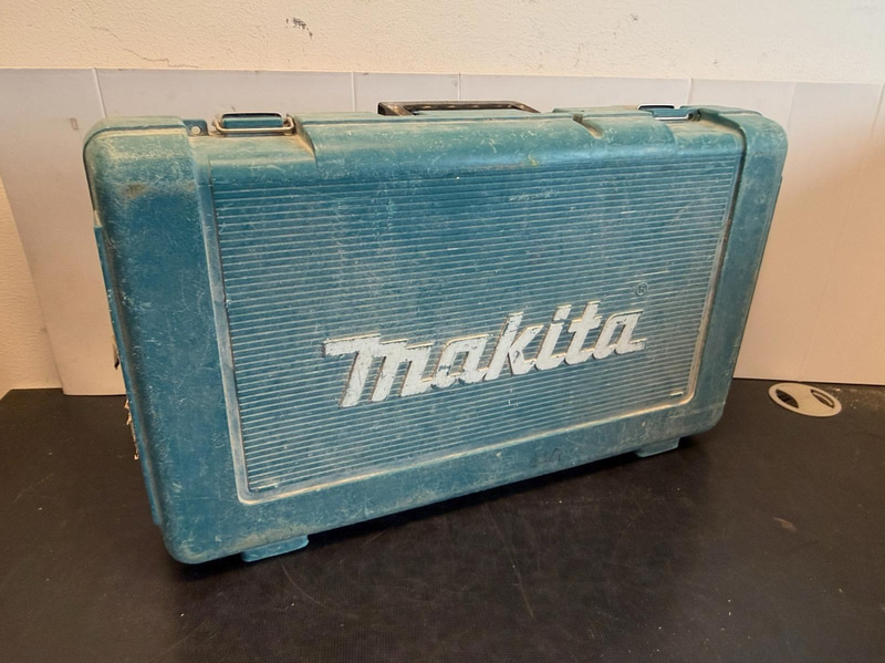 Auto-Feed Screwdriver Makita DFR550, 18 V