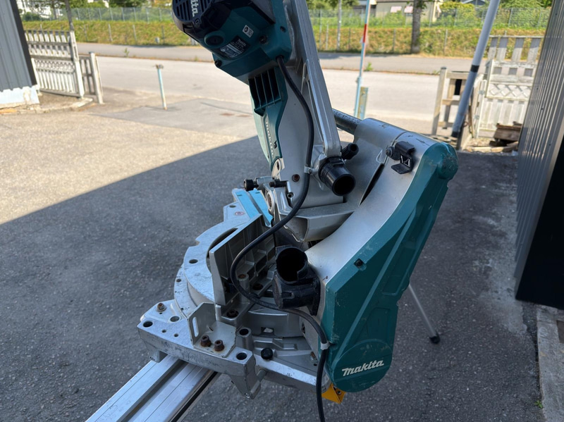 Kap-/gersåg Makita LS1219L