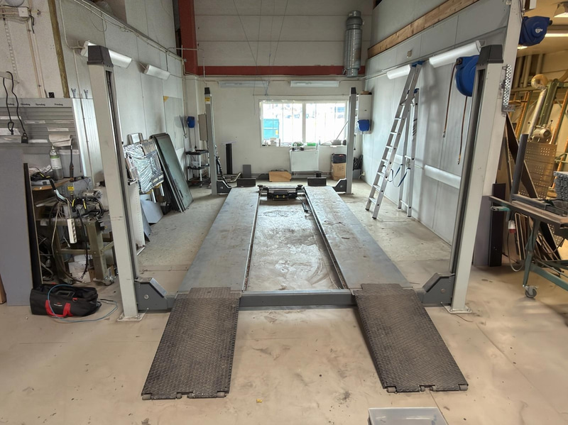 Billyft 4-pelar med frihjulslyft, OMA 526C, 5000 kg