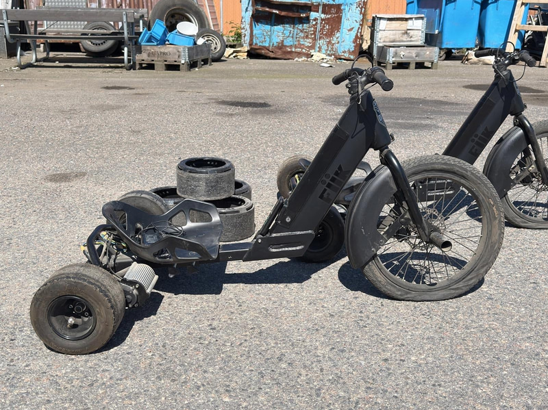 2 st trehjuliga driftcyklar, batteridrivna, FIIK Drifter