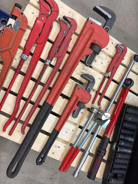 Lot of hand tools