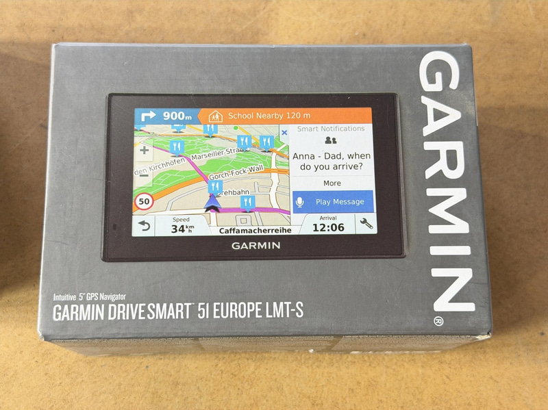 Garmin-paket - GPS och backkamera