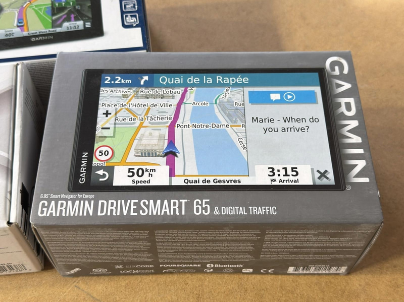 Garmin-paket - 2 st GPS samt backkamera