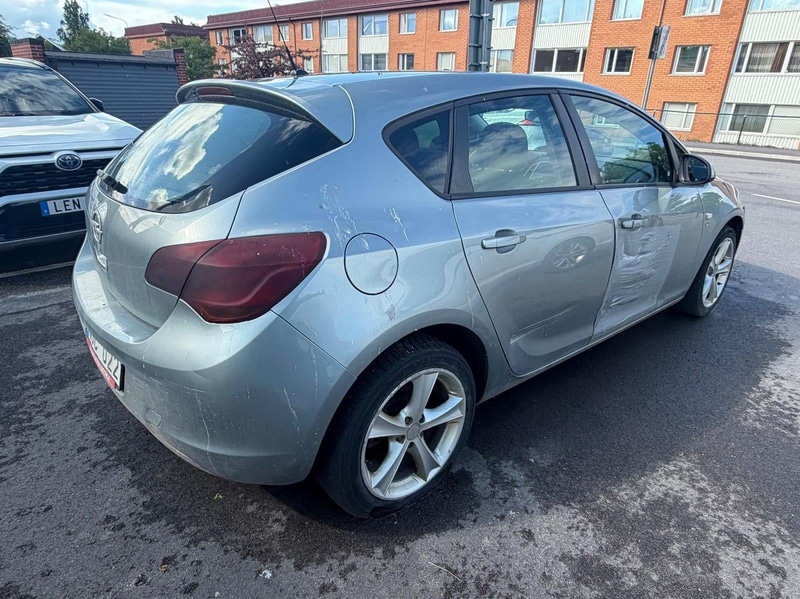 Opel Astra 1.4 Turbo -2010