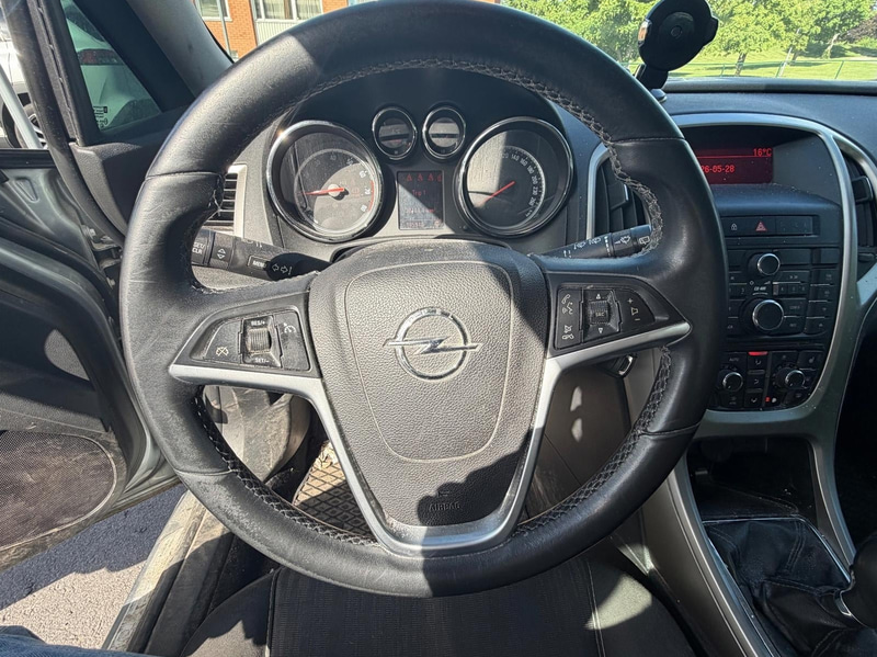 Opel Astra 1.4 Turbo -2010
