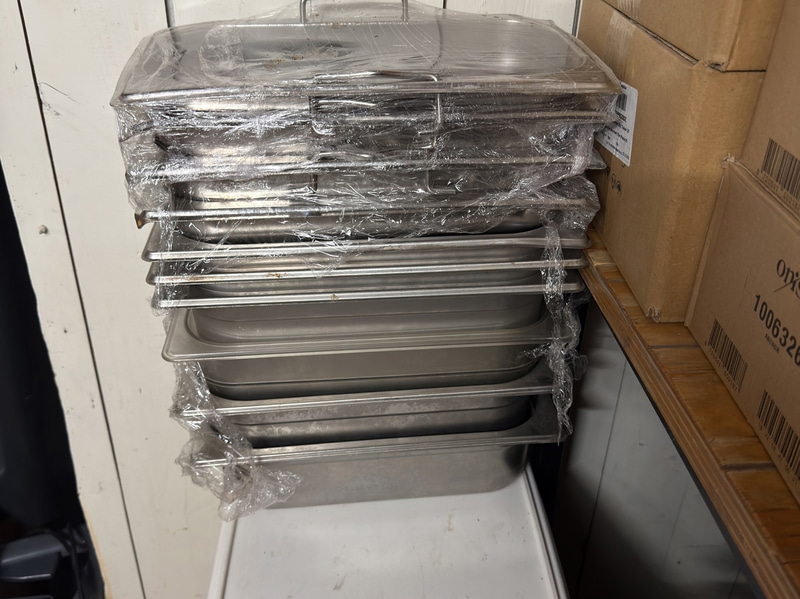 Gastronormkärl, 9 st, en plastkantin