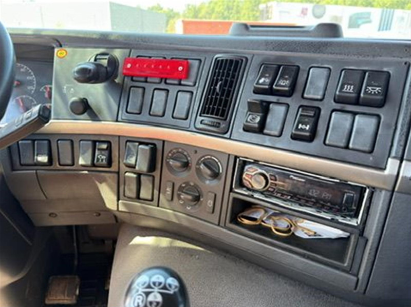 Recovery Truck Volvo FM9 4x2 -2003 | Bro BB88 | Manual | Diesel