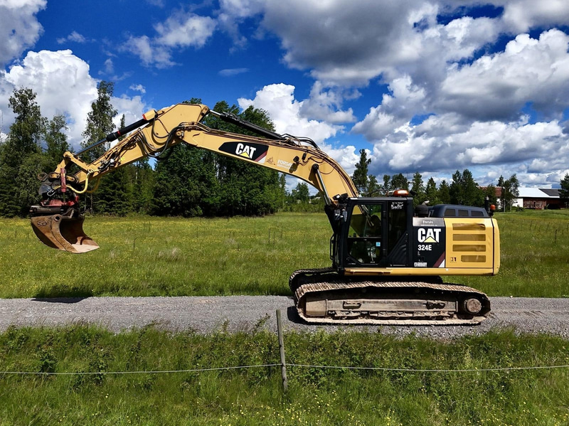 Tracked excavator Cat 324EL | 4 attachments | 2012