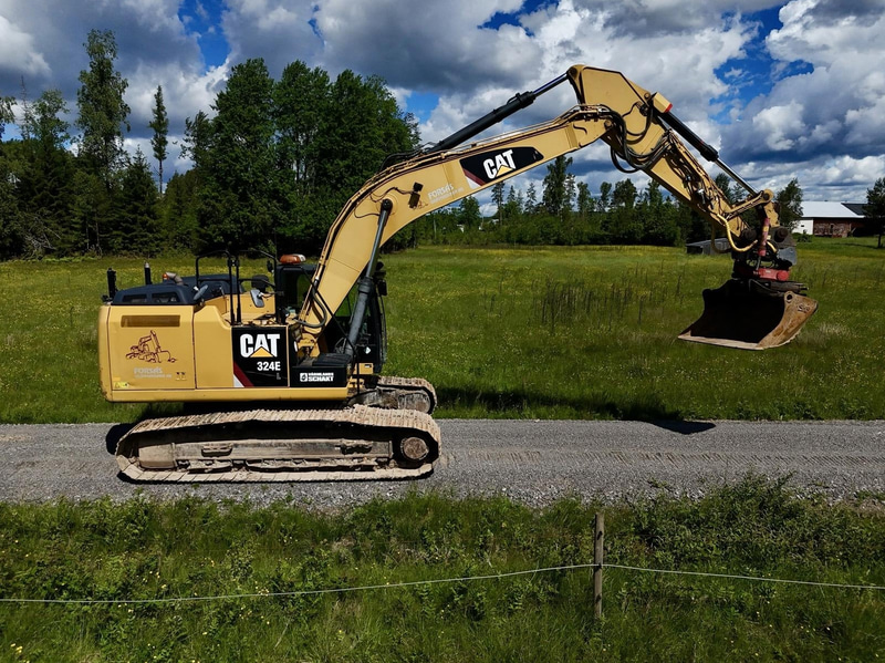 Tracked excavator Cat 324EL | 4 attachments | 2012