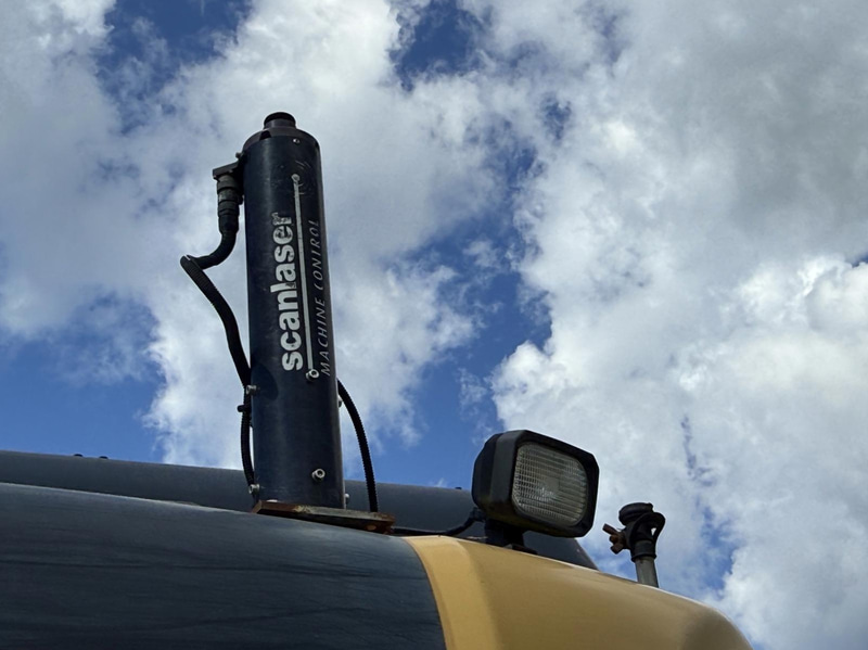 Tracked excavator Cat 324EL | 4 attachments | 2012