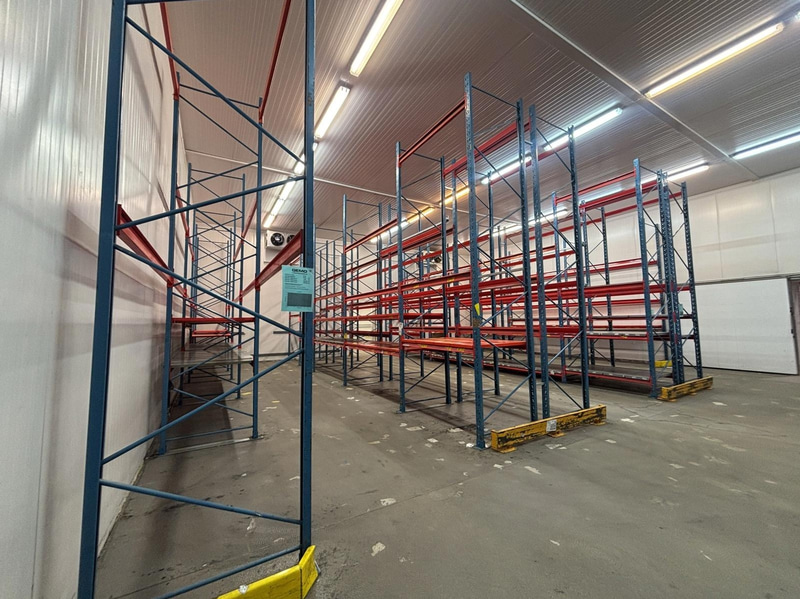 Cirka 250 meter pallställage