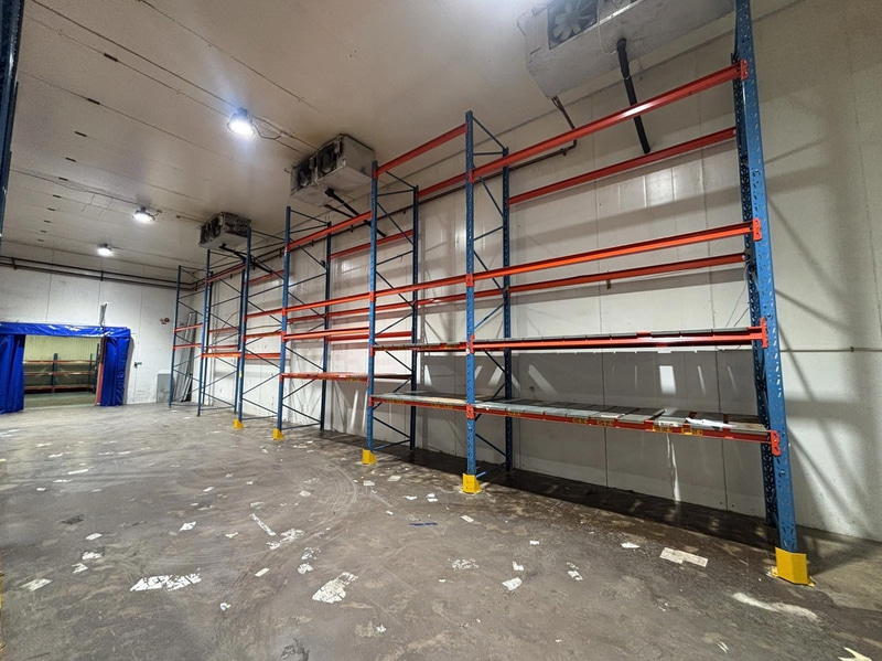 Cirka 100 meter pallställage