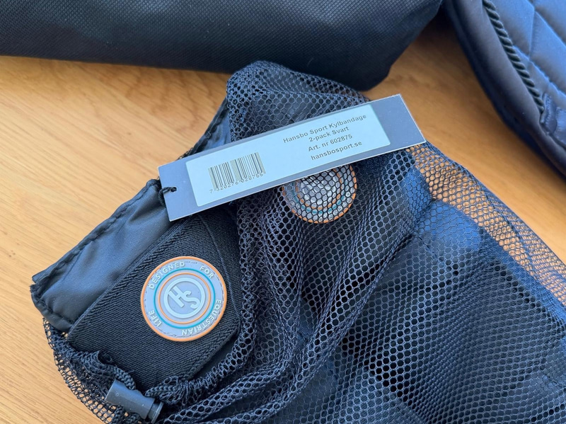 Riding equipment - saddle pad, rain rug and 2-pack of cooling wraps, Hansbo Sport/ PS of Sweden