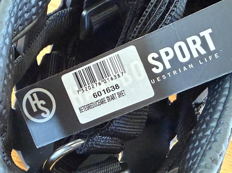 7 st grimmor samt 2 st betesreducerare, Hansbo Sport, blandade modeller