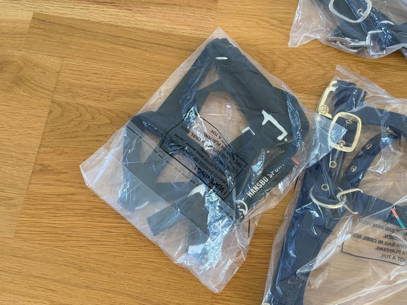 7 st grimmor samt 2 st betesreducerare, Hansbo Sport, blandade modeller