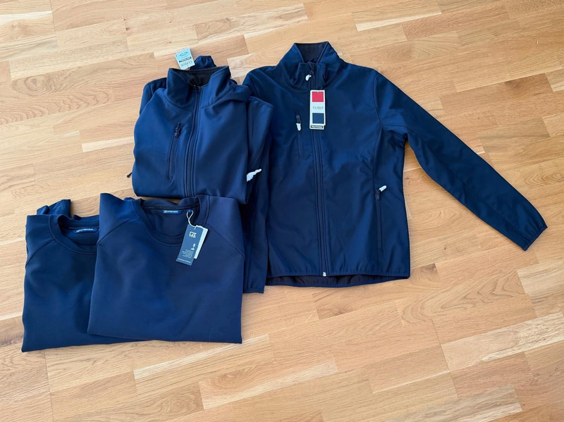 2 softshell jackets and 2 sweaters, Clique/Cutter & Buck