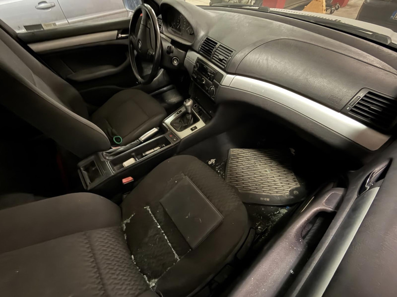 BMW 320 TOURING MJ00 -2000 | Reparations / reservdelsobjekt
