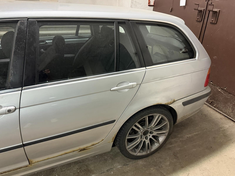 BMW 320 TOURING MJ00 -2000 | Reparations / reservdelsobjekt