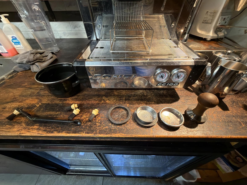 Espressomaskin Conti inkl. Kvarn m.m.