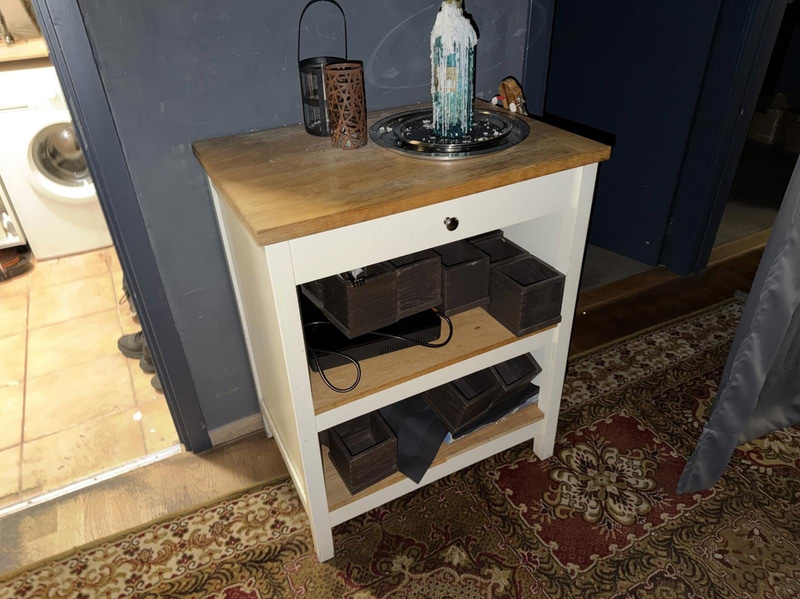 Restaurant furniture, etc. (lot)