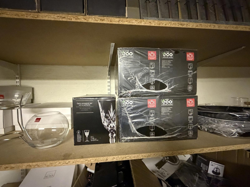 Glas, bestick, srivbord m.m.